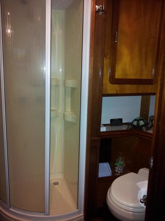 Making Waves Boatel Bed and Breakfast Τορόντο Εξωτερικό φωτογραφία